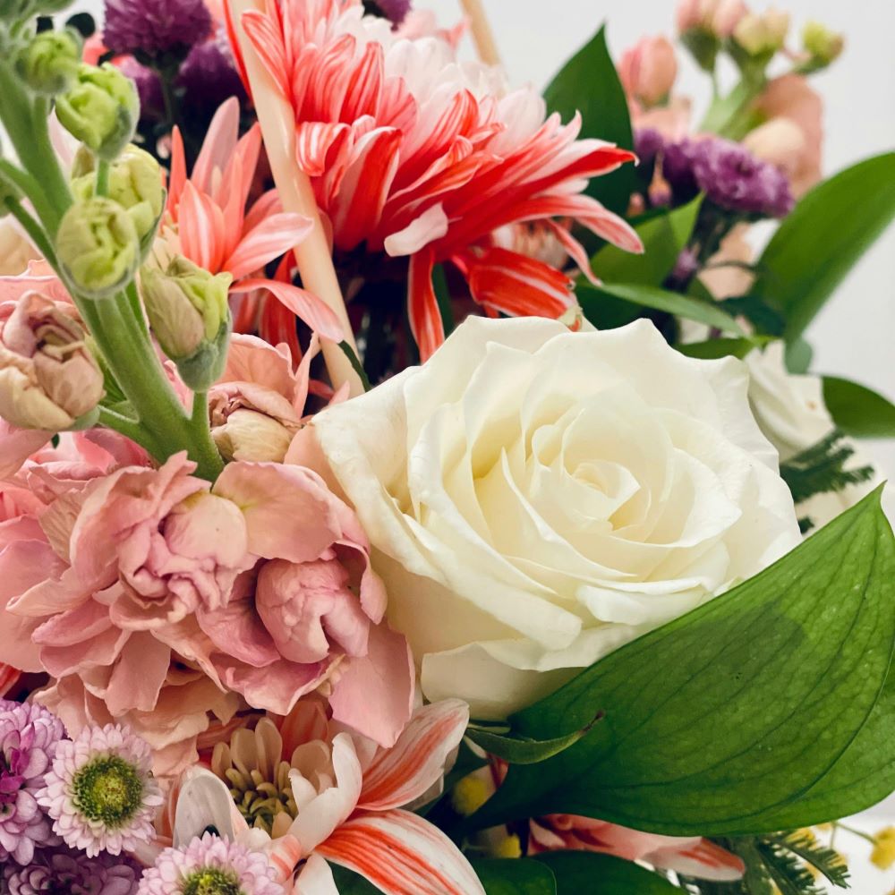 Easter Basket Arrangement - Sumcig, Pexels