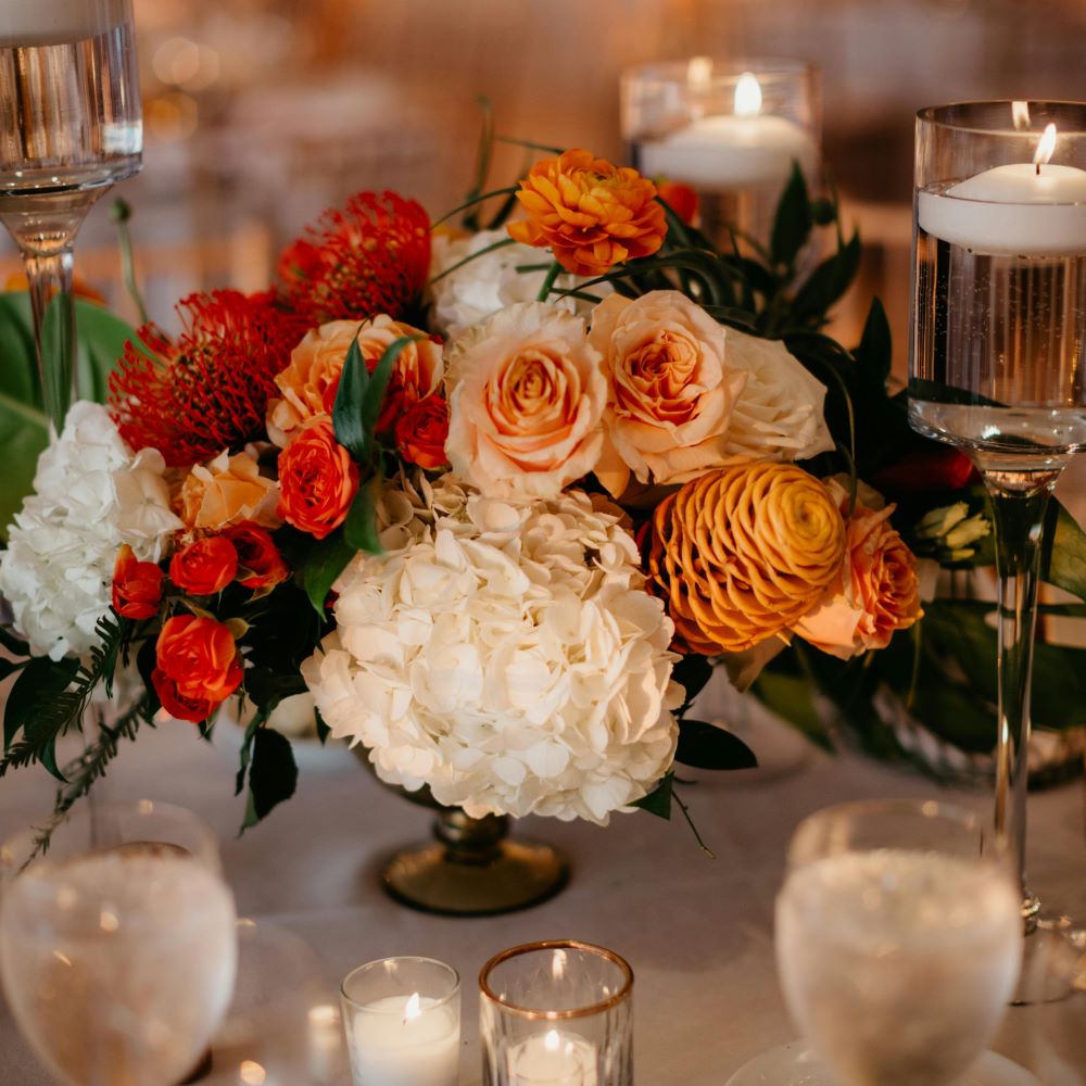 Autumn Wedding Arrangement - Avonne Photo, Pexels